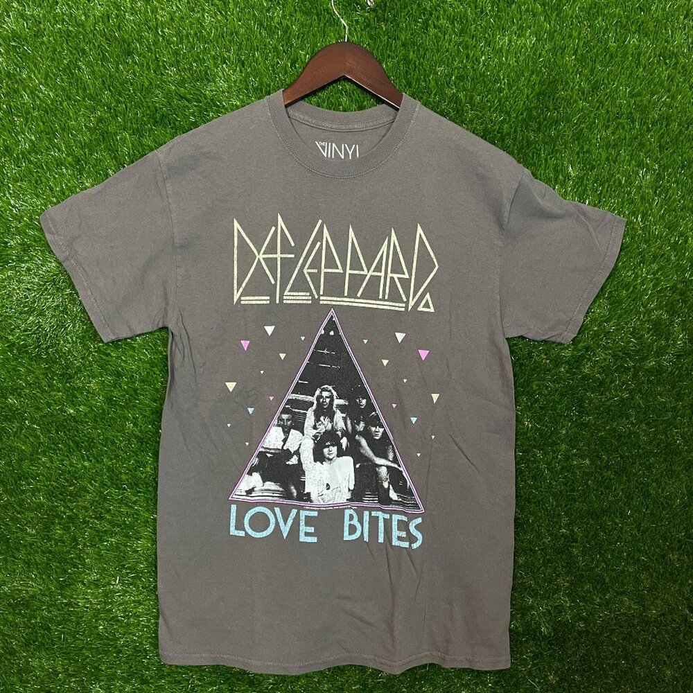Def Leppard T-Shirt Size Small